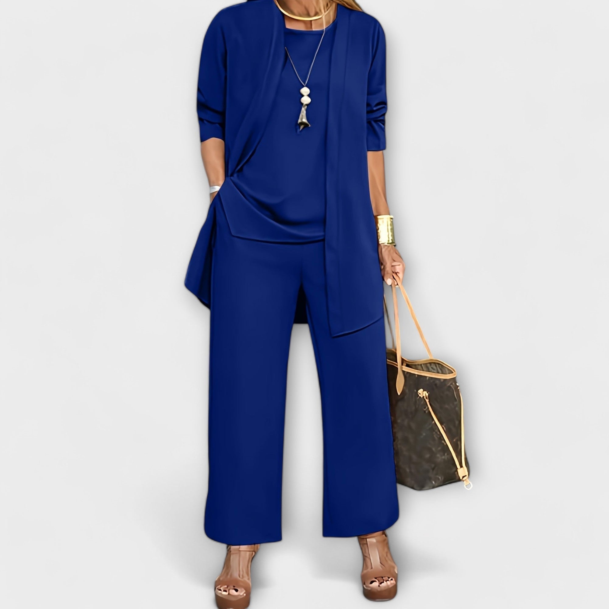 Delta — Comfortable Three-Piece Set