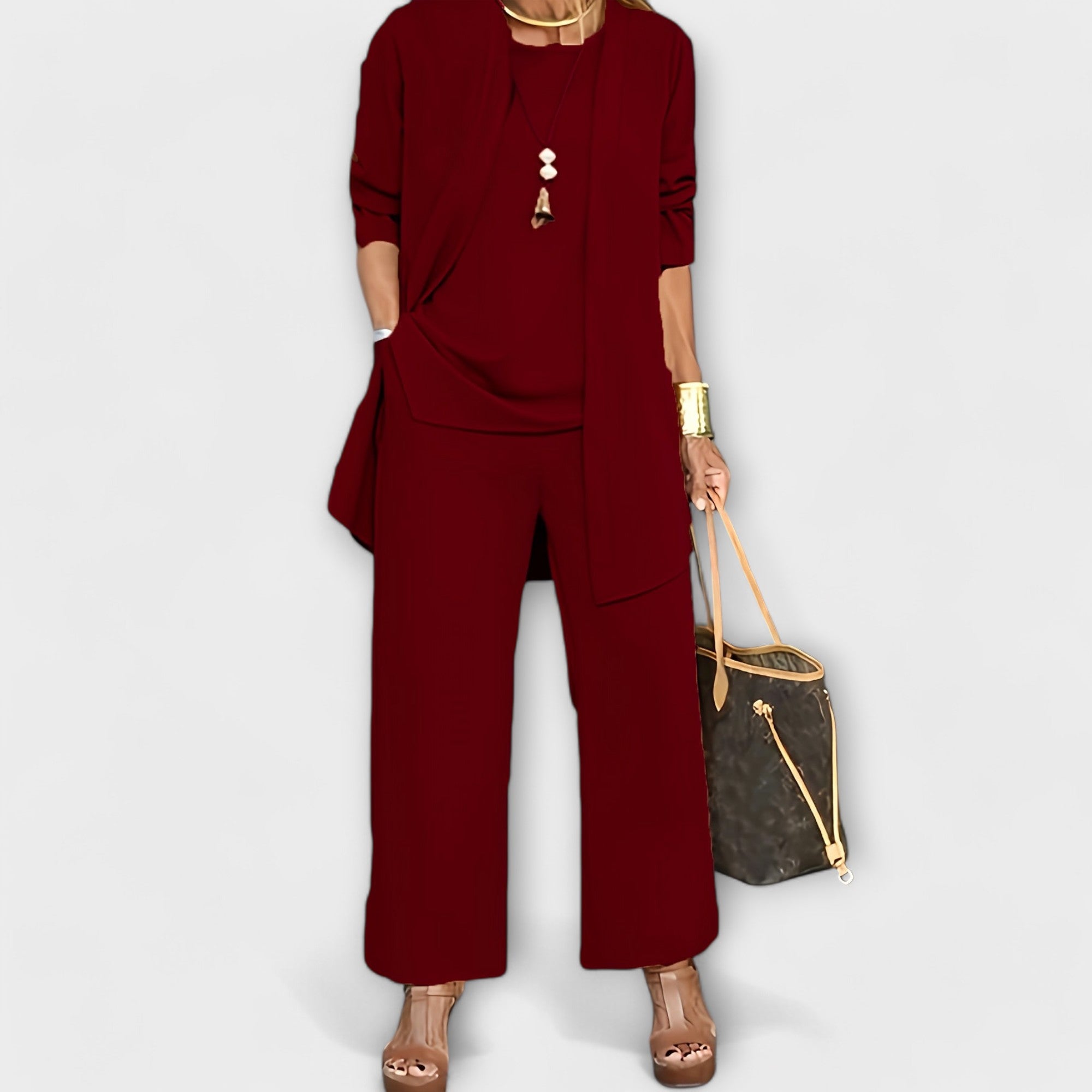Delta — Comfortable Three-Piece Set