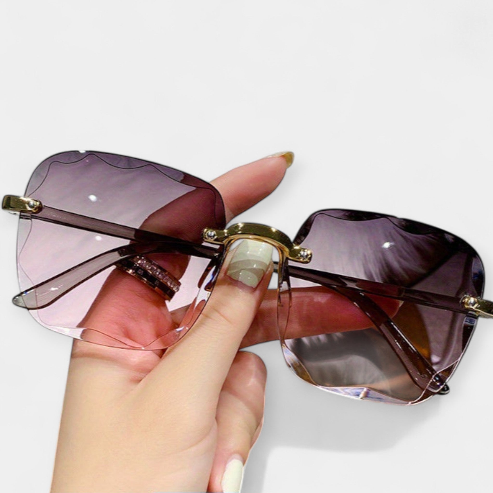 Margot — Vintage Classic Sunglasses