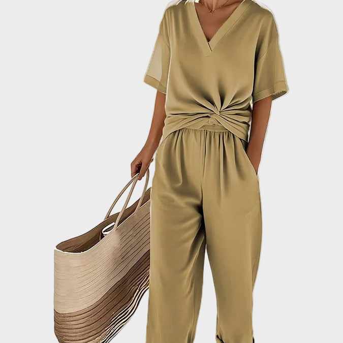 Ava — Elegant Two-Piece Set